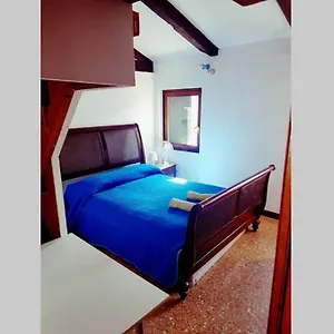 Large 3 Flat Rialto , Venezia Italia